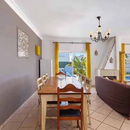 Breeze - Adults Only Holiday home