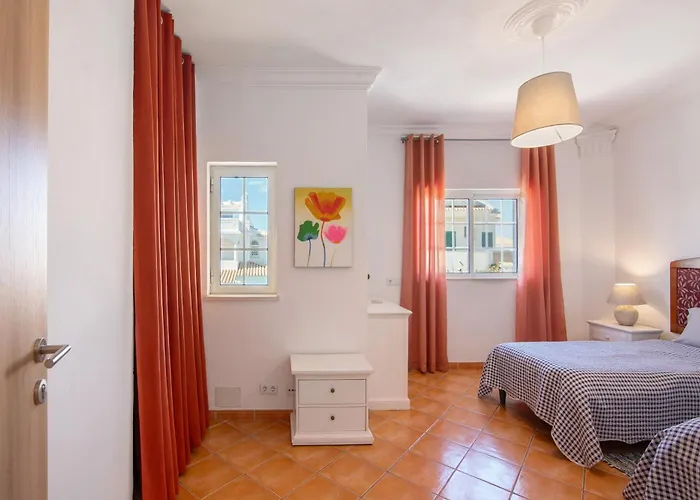 Breeze - Adults Only *