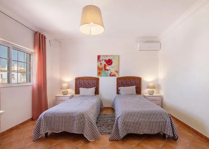 펜션 Breeze - Adults Only 알부페이라