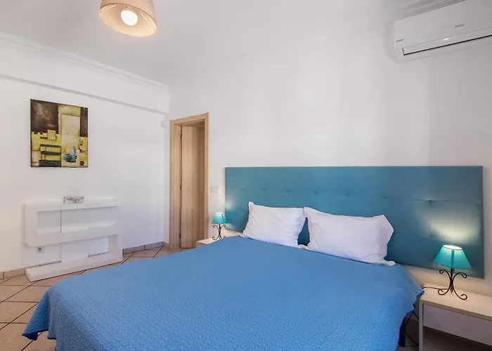 Breeze - Adults Only